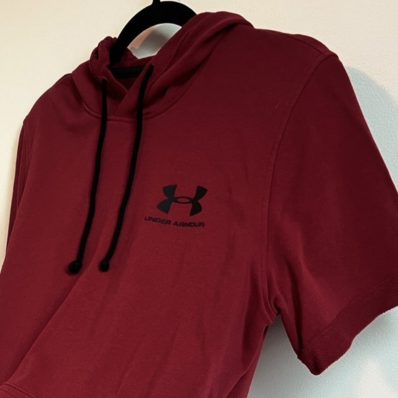 Under Armour Men’s Short Sleeve Hooded T Shirt Pullover Solid Red Medium Cotton - Picture 3 of 7